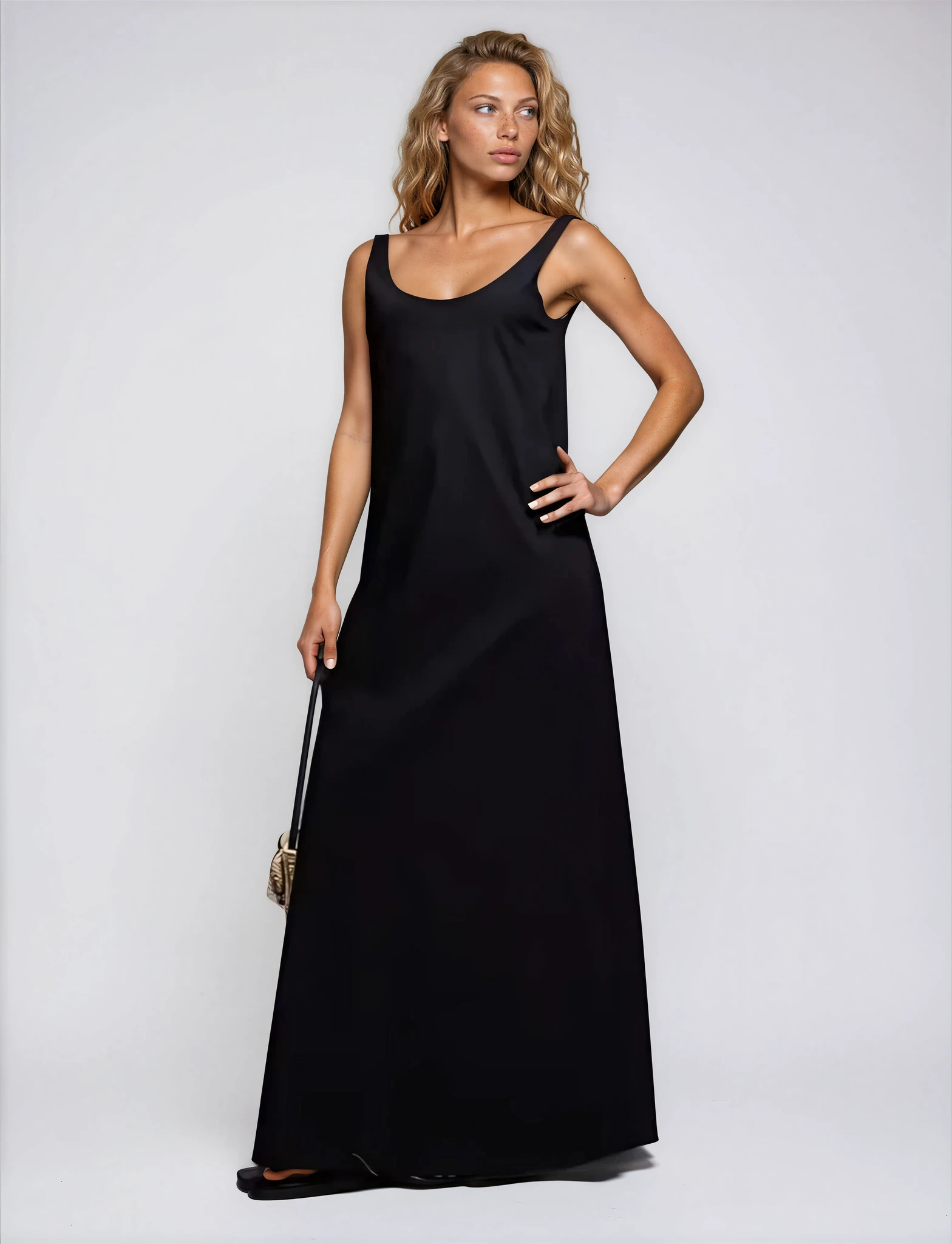 Exclusive Poplin Scoop Neck Trapeze Maxi Dress in Black