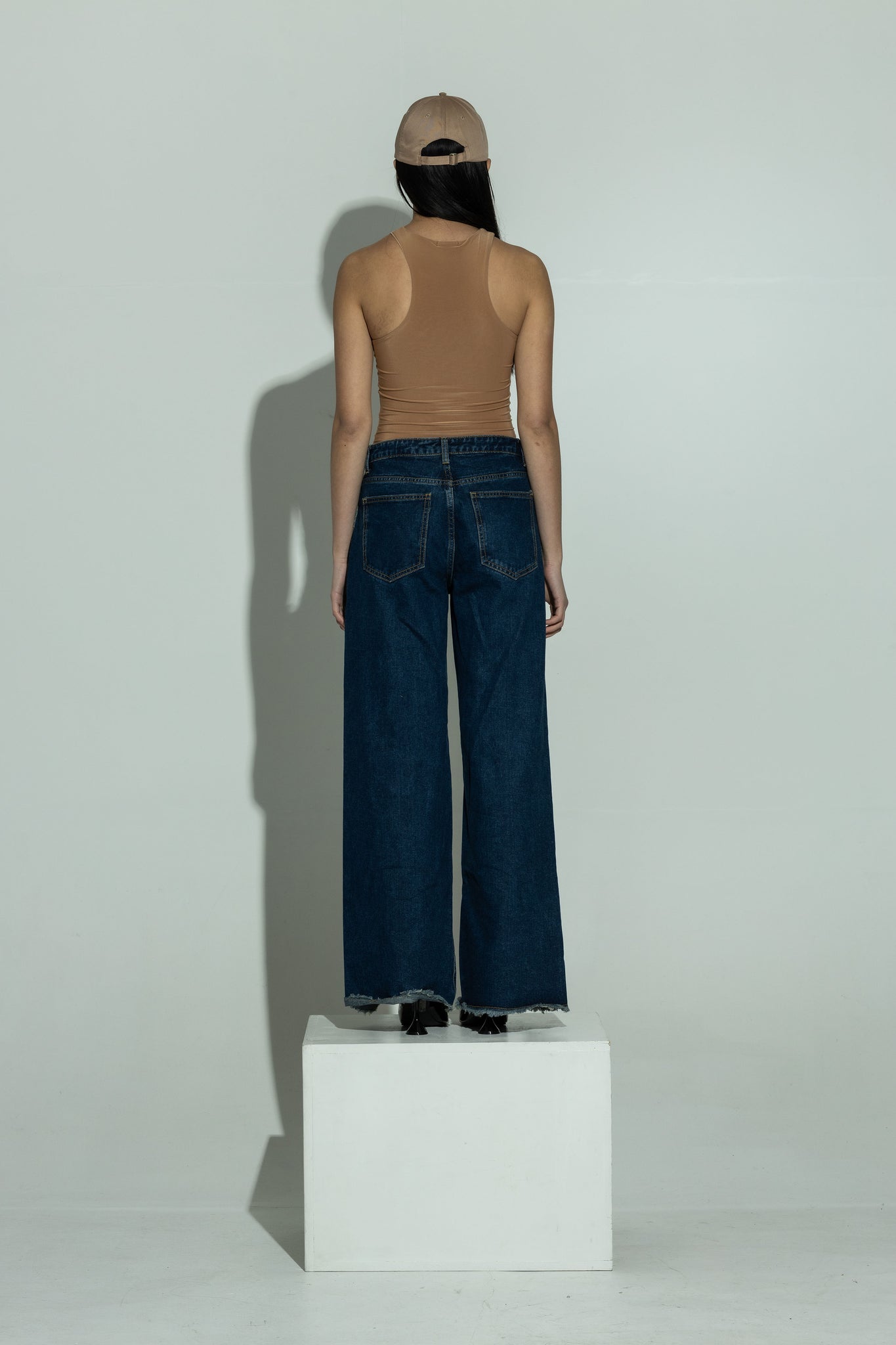 SCULPT double layer racer neck body camel