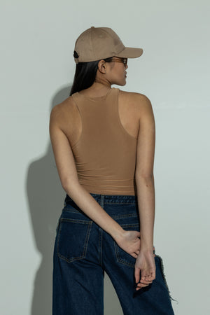 SCULPT double layer racer neck body camel
